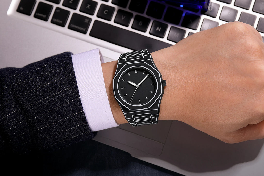 Lightweight Polycarbonate case high tech black men's watch classic simple silicone strap men's quartz watch fashion style clock